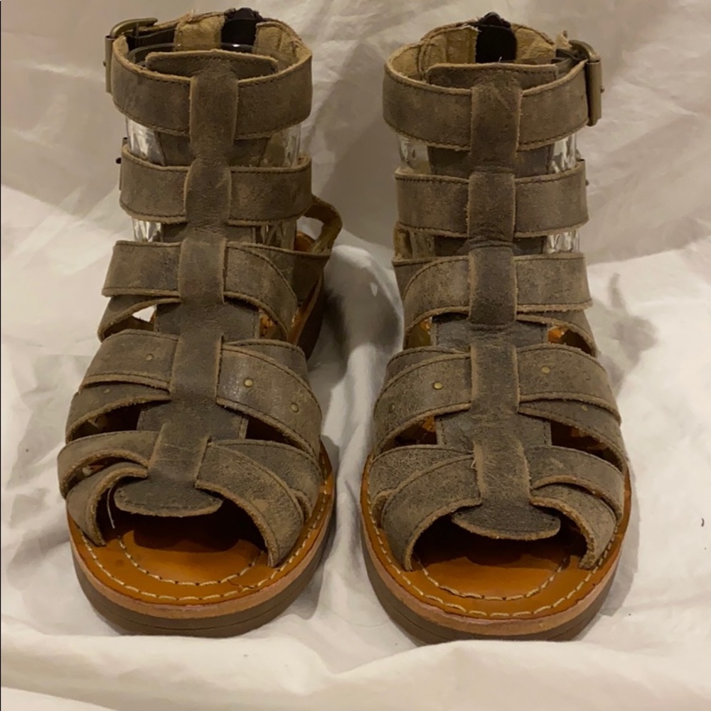 Super cute sandals